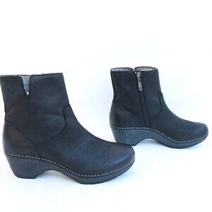 Dansko black clogs boots women size 37 US 7